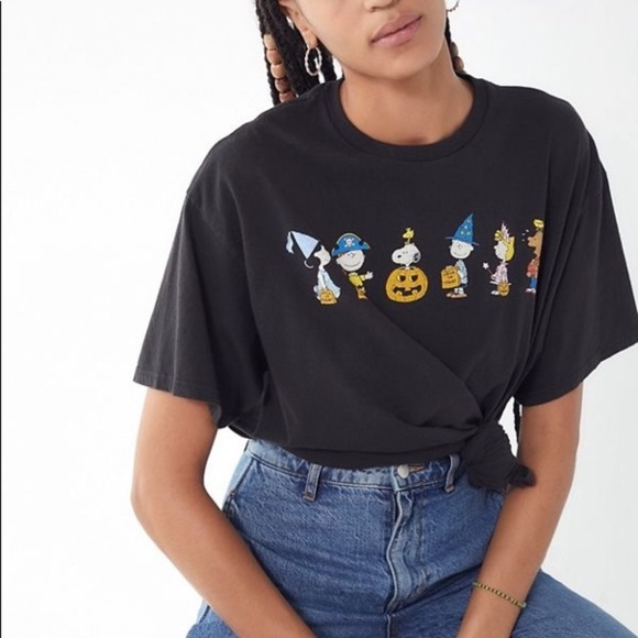 Urban Outfitters Tops - NEW Urban Outfitters Junk Food Peanuts Halloween